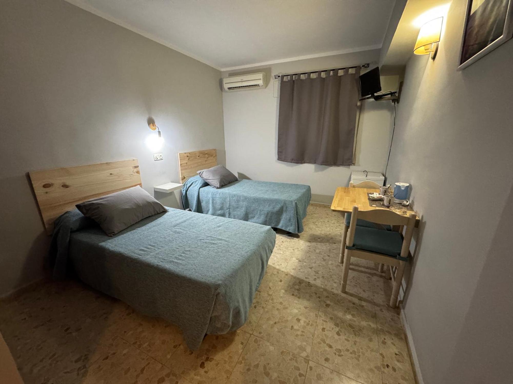 Hostal Miramar Los Canos De Meca Exteriör bild