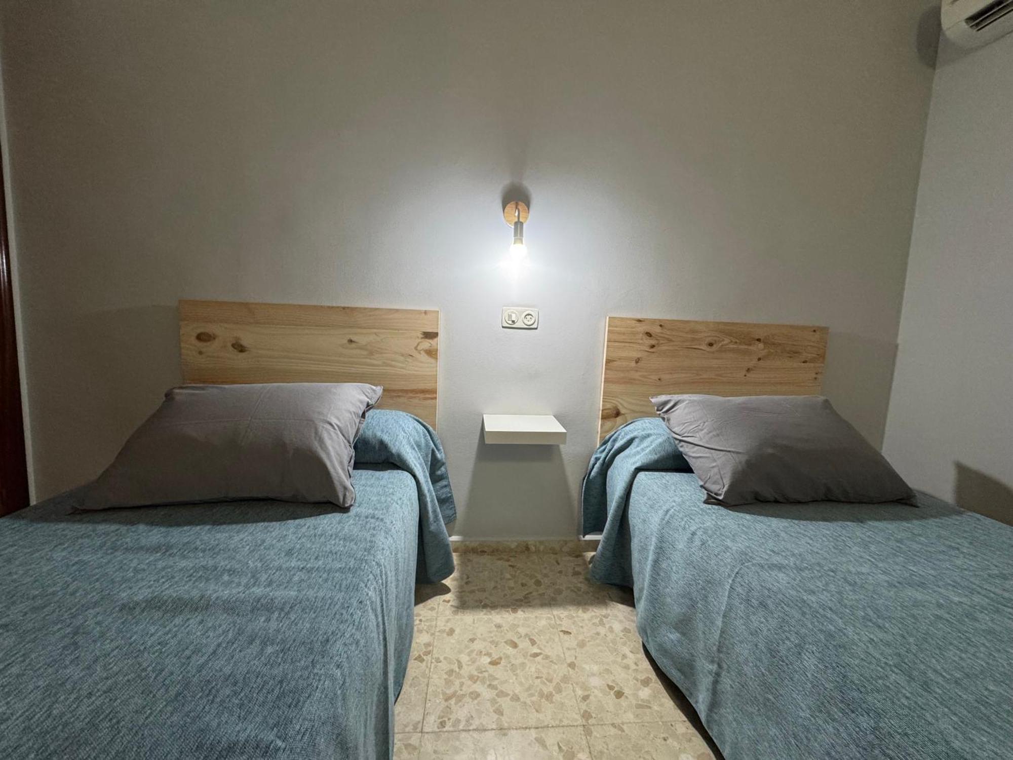Hostal Miramar Los Canos De Meca Exteriör bild